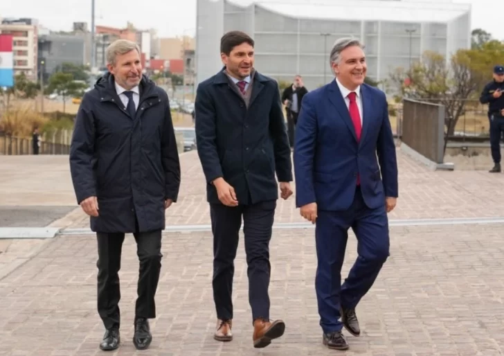 En medio de tensiones con Nación, gobernadores reclamaron “un modelo federal” y terminar con las retenciones En medio de tensiones con Nación, gobernadores reclamaron “un modelo federal” y terminar con las retenciones