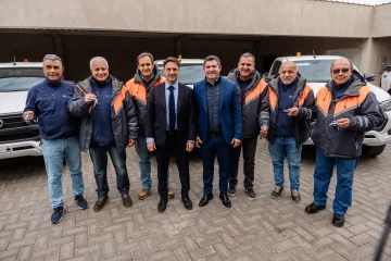 Orrego entregó nuevas movilidades para fortalecer el control minero y ambiental Orrego entregó nuevas movilidades para fortalecer el control minero y ambiental