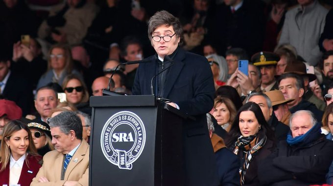 Milei en la Rural: un gesto al campo, el mensaje en clave electoral y la ausencia de Victoria Villarruel