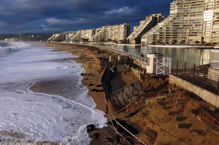 Los científicos advierten sobre una avanzada erosión de la costa de Chile