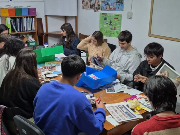 Talleres de orientación vocacional en la UNSJ Talleres de orientación vocacional en la UNSJ