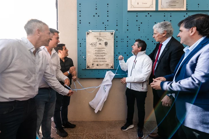 Marcelo Orrego acompañó a Los Pumas en su presentación ante Inglaterra en San Juan Marcelo Orrego acompañó a Los Pumas en su presentación ante Inglaterra en San Juan