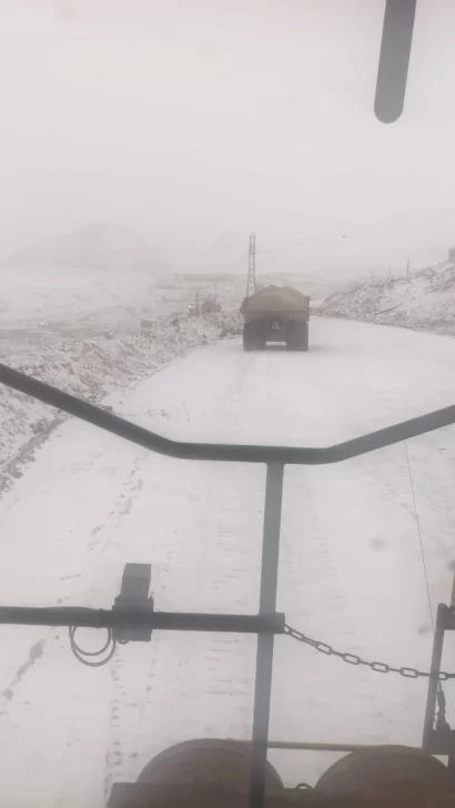 VIDEO: persiste un temporal de nieve en Veladero