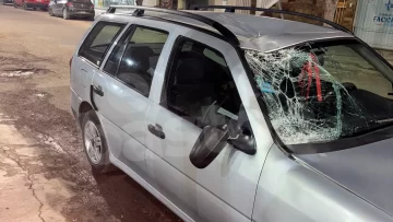 Grave accidente en la Ruta 20: un conductor embistió con su auto un caballo Grave accidente en la Ruta 20: un conductor embistió con su auto un caballo