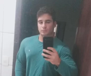 Un ex jugador de básquet atacó 61 veces a su pareja en un ascensor y fue detenido por intento de asesinato Un ex jugador de básquet atacó 61 veces a su pareja en un ascensor y fue detenido por intento de asesinato