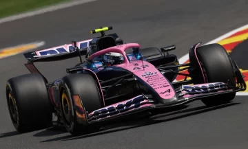 Verstappen ganó la carrera sprint y Colapinto apuntó contra Alpine tras quedar 19° Verstappen ganó la carrera sprint y Colapinto apuntó contra Alpine tras quedar 19°