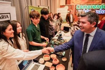 Duplicaron el alcance del programa Comprendo y Aprendo en las escuelas primarias y triplicaron en las de nivel inicial Duplicaron el alcance del programa Comprendo y Aprendo en las escuelas primarias y triplicaron en las de nivel inicial