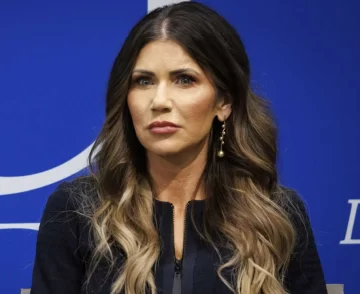 Kristi Noem habló sobre el acuerdo con Argentina para eliminar la visa: “Sería muy difícil que sea en menos de un año” Kristi Noem habló sobre el acuerdo con Argentina para eliminar la visa: “Sería muy difícil que sea en menos de un año”