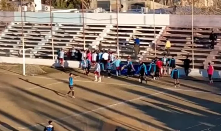 Fuerte sanción a Alianza por los incidentes en el partido ante Marquesado: el equipo del Far West clasificó a la semifinal Fuerte sanción a Alianza por los incidentes en el partido ante Marquesado: el equipo del Far West clasificó a la semifinal