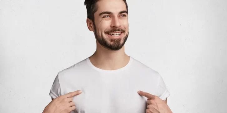 Qué es el síndrome de Simón, el rasgo emocional que crece en los hombres jóvenes