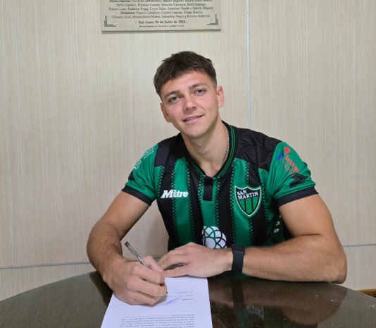 A días de debutar en Concepción, San Martín presentó al delantero Maestro Puch A días de debutar en Concepción, San Martín presentó al delantero Maestro Puch