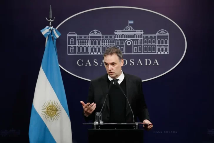 El Gobierno anunció el inicio del proceso para privatizar AySA