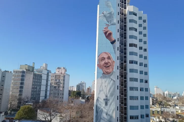 Inauguraron en La Plata el mural más grande del mundo dedicado al papa Francisco