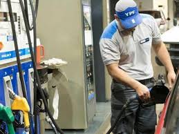 YPF subió los combustibles 2,5 por ciento