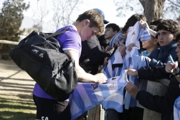 Los Pumas tuvieron su primer entrenamiento en San Juan, que definieron como “atmósfera especial” Los Pumas tuvieron su primer entrenamiento en San Juan, que definieron como “atmósfera especial”