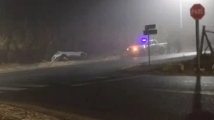 Impactante siniestro en Pocito: un auto cayó a un canal en plena madrugada Impactante siniestro en Pocito: un auto cayó a un canal en plena madrugada