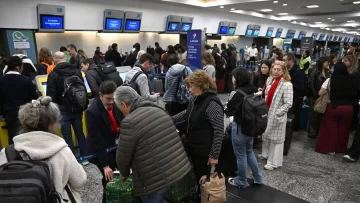 Se levantó el paro de controladores aéreos que ponía en duda cientos de vuelos