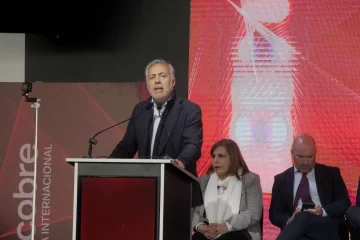 Cornejo dijo que el Gobierno de Milei abre “una ventana de oportunidades a la minería” Cornejo dijo que el Gobierno de Milei abre “una ventana de oportunidades a la minería”