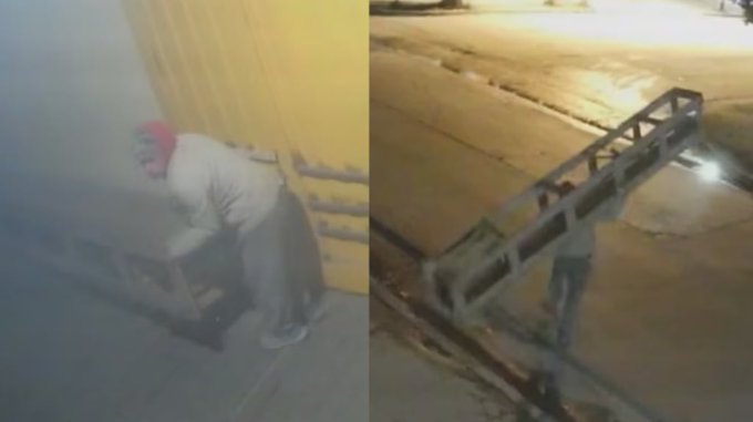 Pusieron un banco para que los vecinos pudieran esperar el colectivo sentados y se lo robaron Pusieron un banco para que los vecinos pudieran esperar el colectivo sentados y se lo robaron