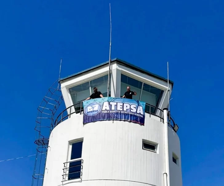 Nación advirtió al gremio por el paro de los Controladores Aéreos