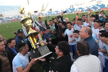 Las mejores fotos del triunfo de Albardón- Angaco en la Copa País Las mejores fotos del triunfo de Albardón- Angaco en la Copa País