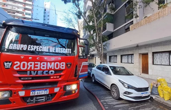 Incendio trágico en Almagro: murió una mujer de 91 años calcinada y hay 32 vecinos afectados Incendio trágico en Almagro: murió una mujer de 91 años calcinada y hay 32 vecinos afectados