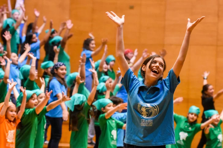 250 voces una misma consigna