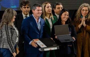 DCC070825-004F08-728x463