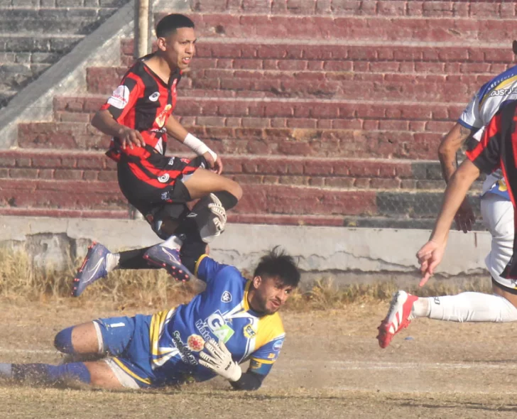 DCC070825-023F02-728x590