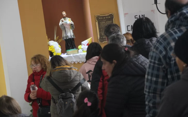 DCC080825-004F02-728x454