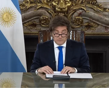 DCC090825-008F02-728x588