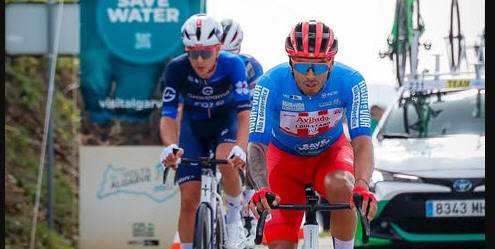 Tivani se retrasó en la montaña Tivani se retrasó en la montaña