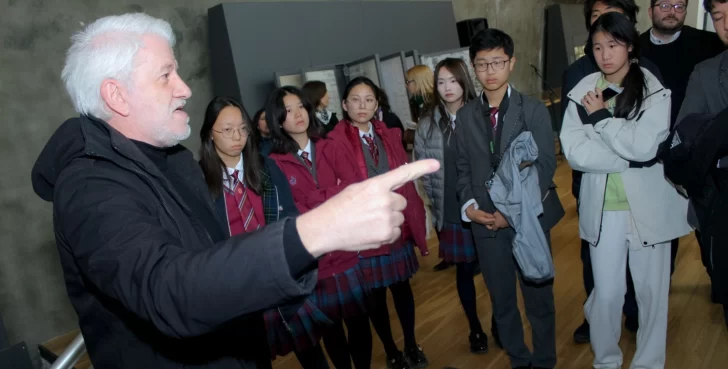 Un grupo de alumnos de China visitó el Museo de la Historia Urbana de Capital