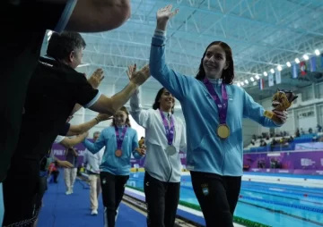 Oro en el agua gracias a la cordobesa Santillán