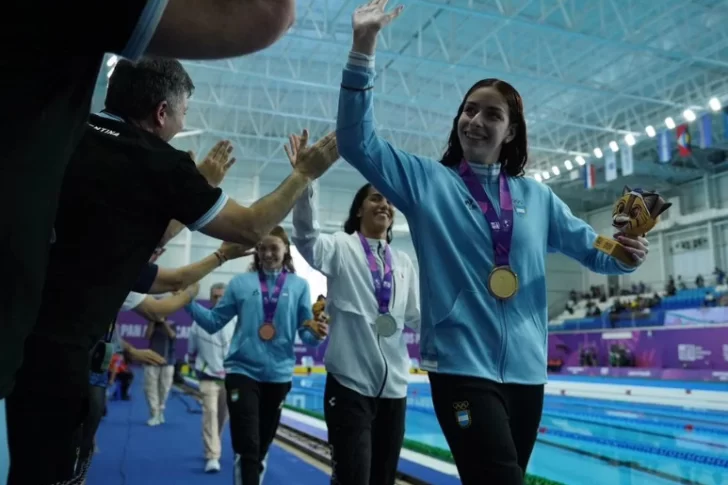 Oro en el agua gracias a la cordobesa Santillán