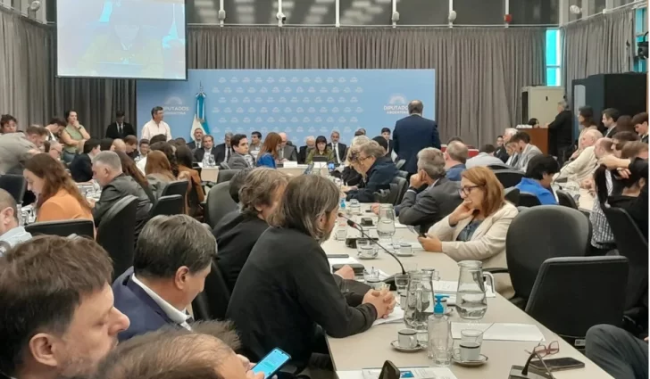 La oferta de Milei para repartir ATN a los gobernadores