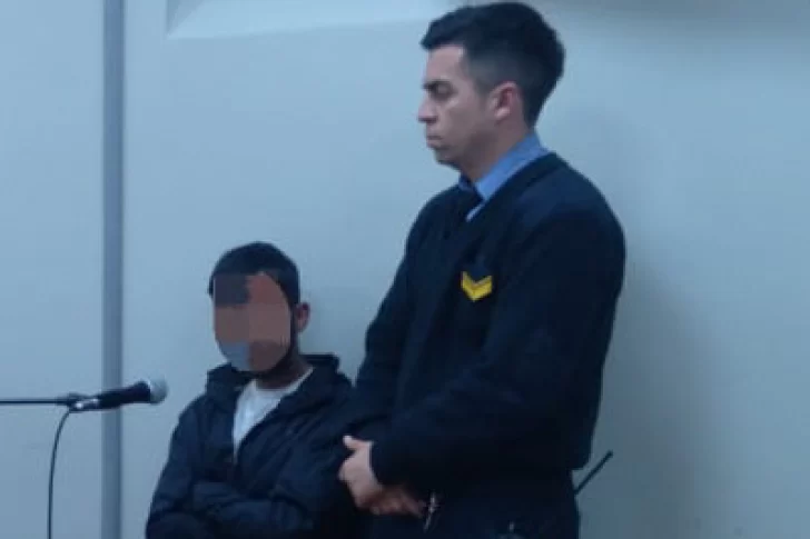 Detenido por abusar y producir fotos porno de su hija, ¿las distribuía a los pedófilos?