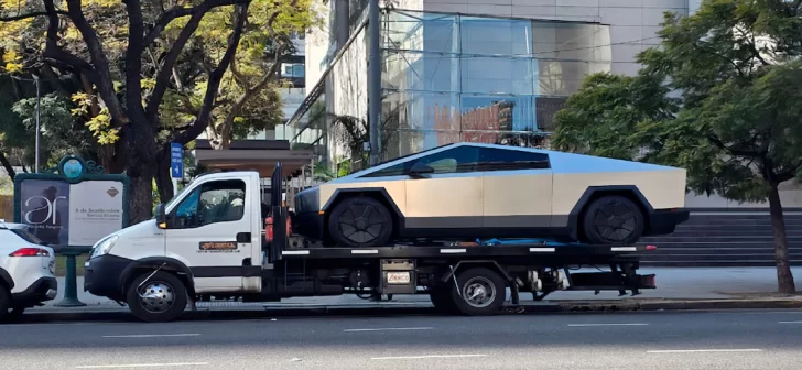 Llegó la pickup eléctrica de Elon Musk