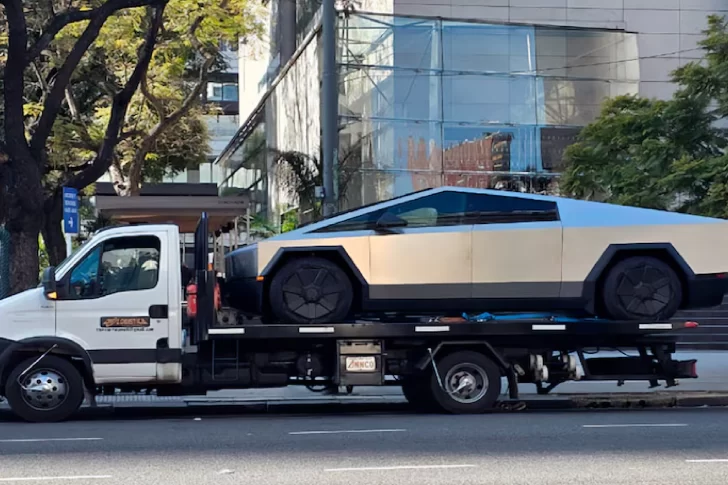 Llegó la pickup eléctrica de Elon Musk