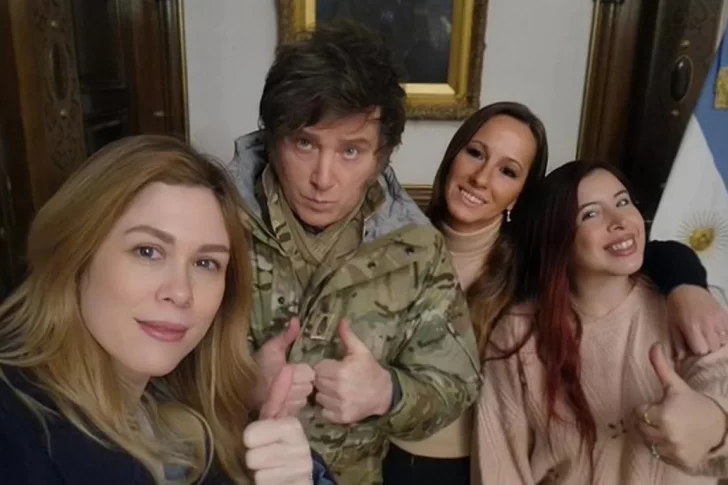 Milei se puso el uniforme y almorzó con granaderos