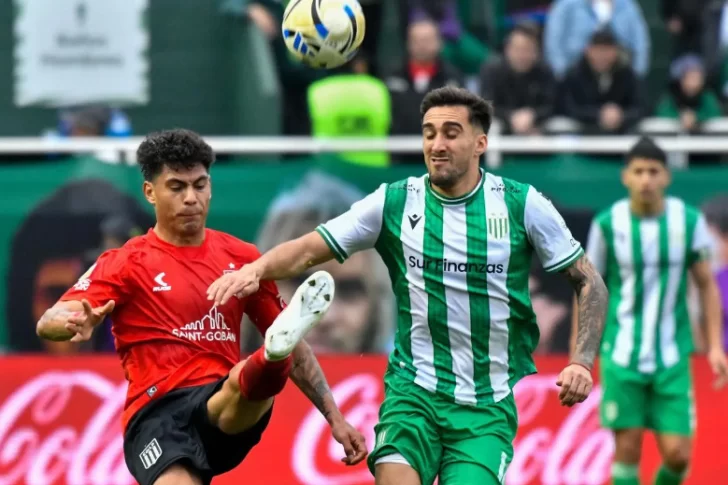 Banfield lo dio vuelta con Estudiantes