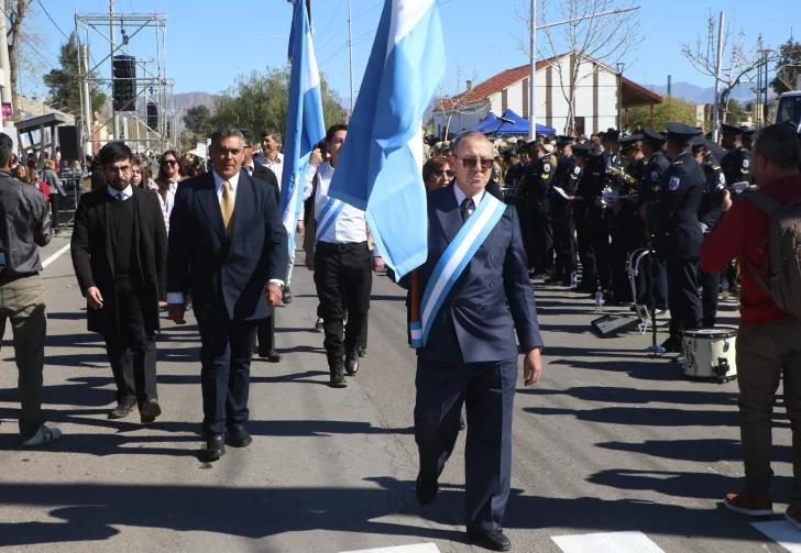 DCC260825-003F07-728x503