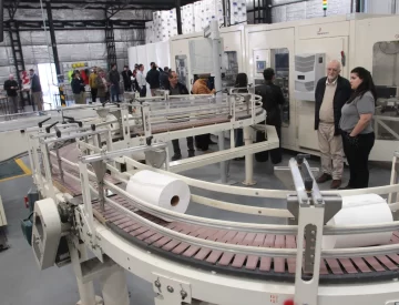 Nueva línea en la producción de papel Nueva línea en la producción de papel