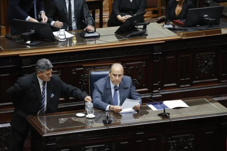 Para Francos, los audios son “operación política”