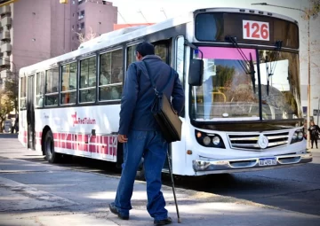 Desde mañana, el CUD será el pase libre para viajar gratis en colectivo