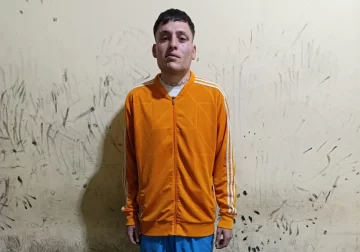 Tres jóvenes, dos de ellos menores, asaltaron a un taxista con un cuchillo y fueron detenidos Tres jóvenes, dos de ellos menores, asaltaron a un taxista con un cuchillo y fueron detenidos