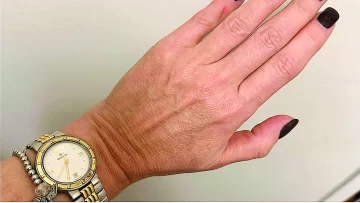 Polémica de campaña por el “Rolex” de Karina