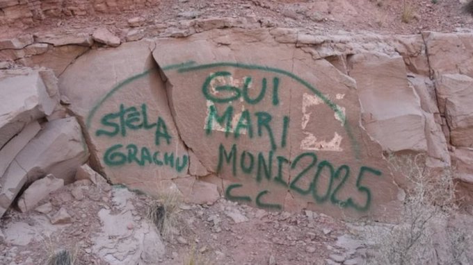 Los turistas que hicieron graffitis en Mendoza pagaron una multa de más de $2 millones Los turistas que hicieron graffitis en Mendoza pagaron una multa de más de $2 millones