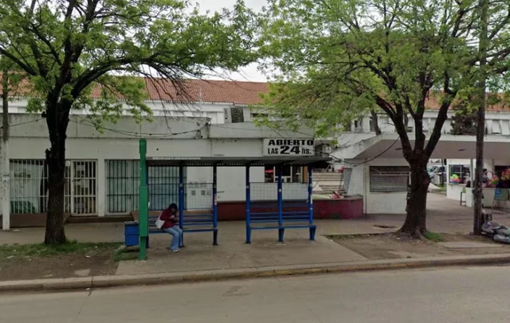 Santa Fe: intentaba sacar a su perro de las vías y murió atropellada por un tren Santa Fe: intentaba sacar a su perro de las vías y murió atropellada por un tren