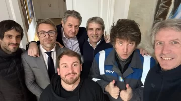 Llegó el desembolso del FMI: las reservas superaron los US$43.000 millones y el dólar oficial bajó a $1370 Llegó el desembolso del FMI: las reservas superaron los US$43.000 millones y el dólar oficial bajó a $1370